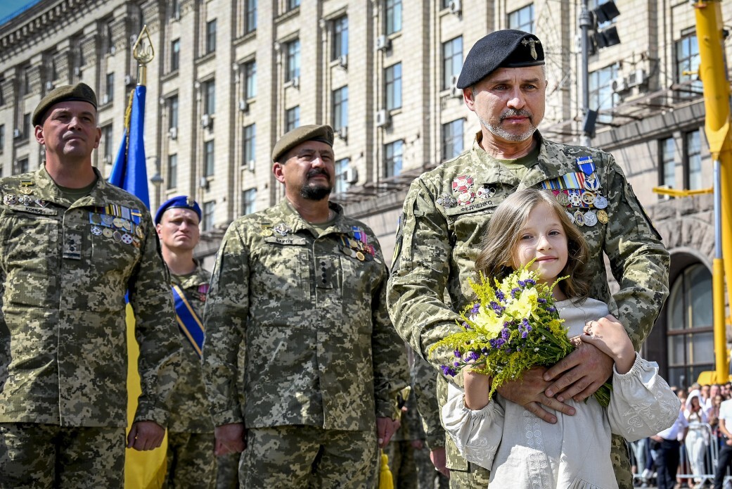 Як в Україні за рік змінилася довіра до військових – соцопитування