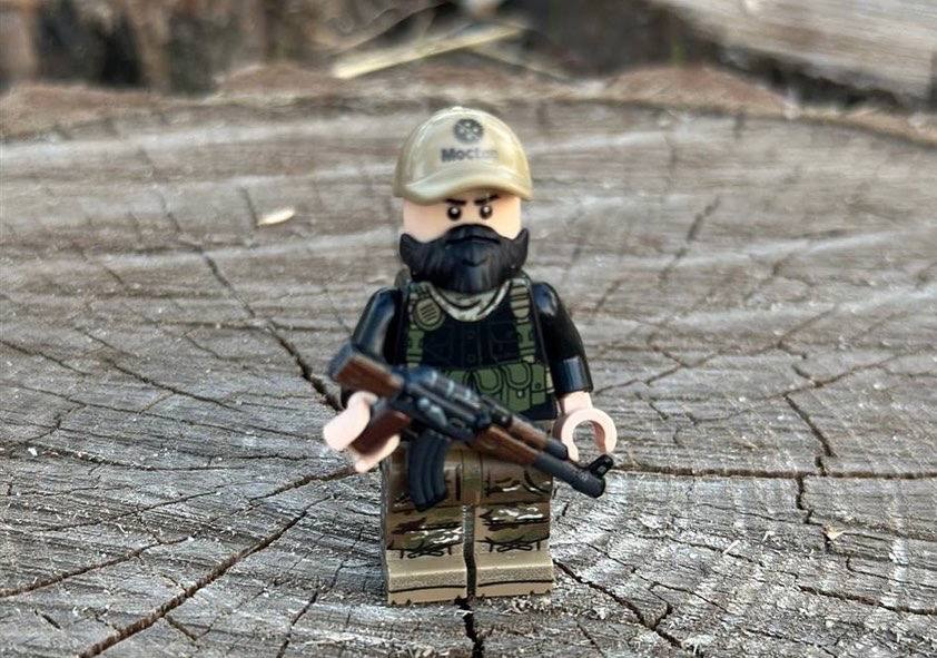 LEGO створила фігурки захисників «Азовсталі»