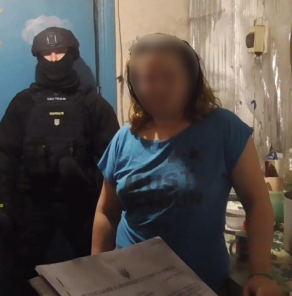 Матір на Київщині торгувала своїми дітьми для знімання порно