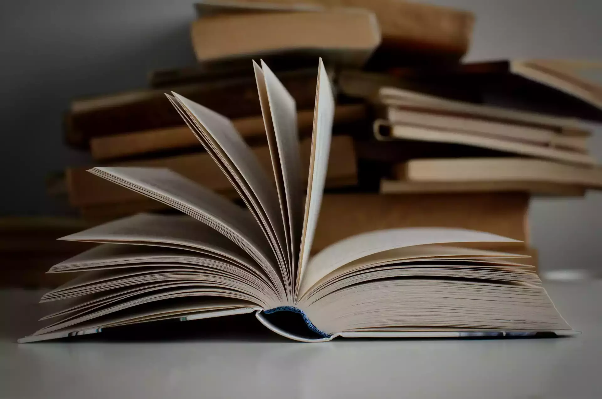 40 українських книг відібрали на премію «Книга року BBC»