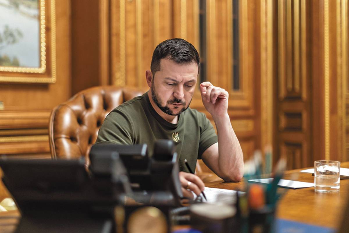 Зеленський підписав указ про звільнення обласних військкомів