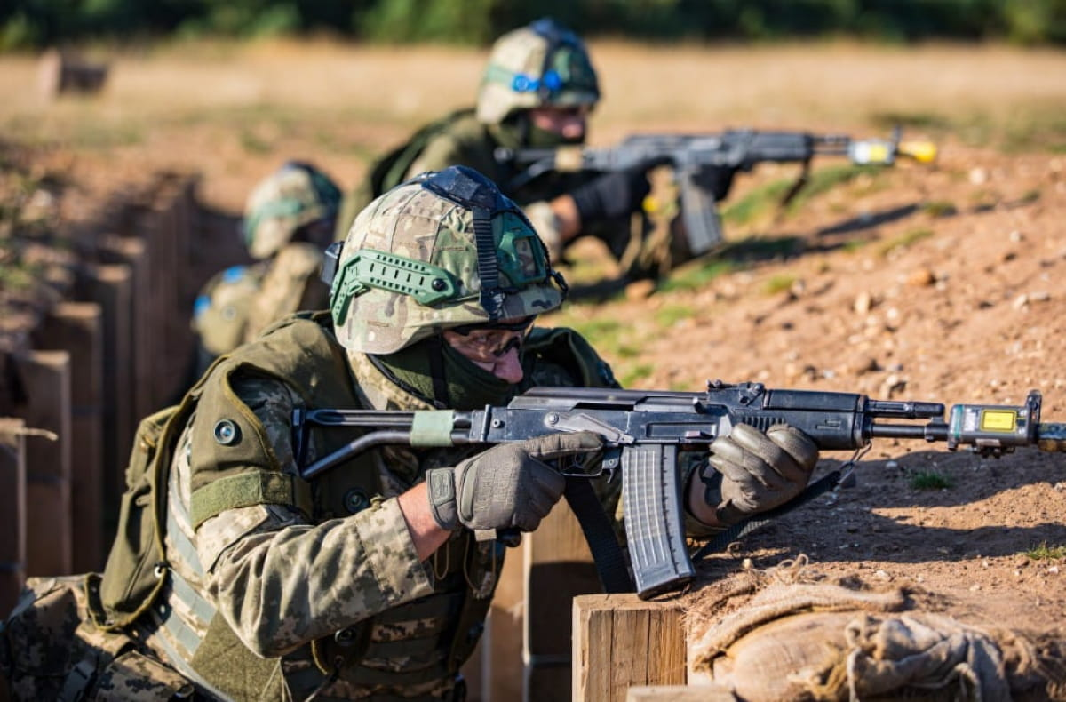 Росіяни окупували Степанівку та активно атакують на Курахівському напрямку