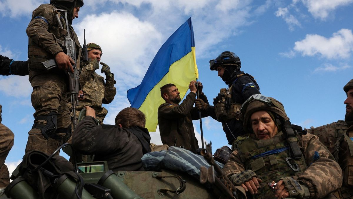Росіяни продовжують просуватися на фронті: зведення