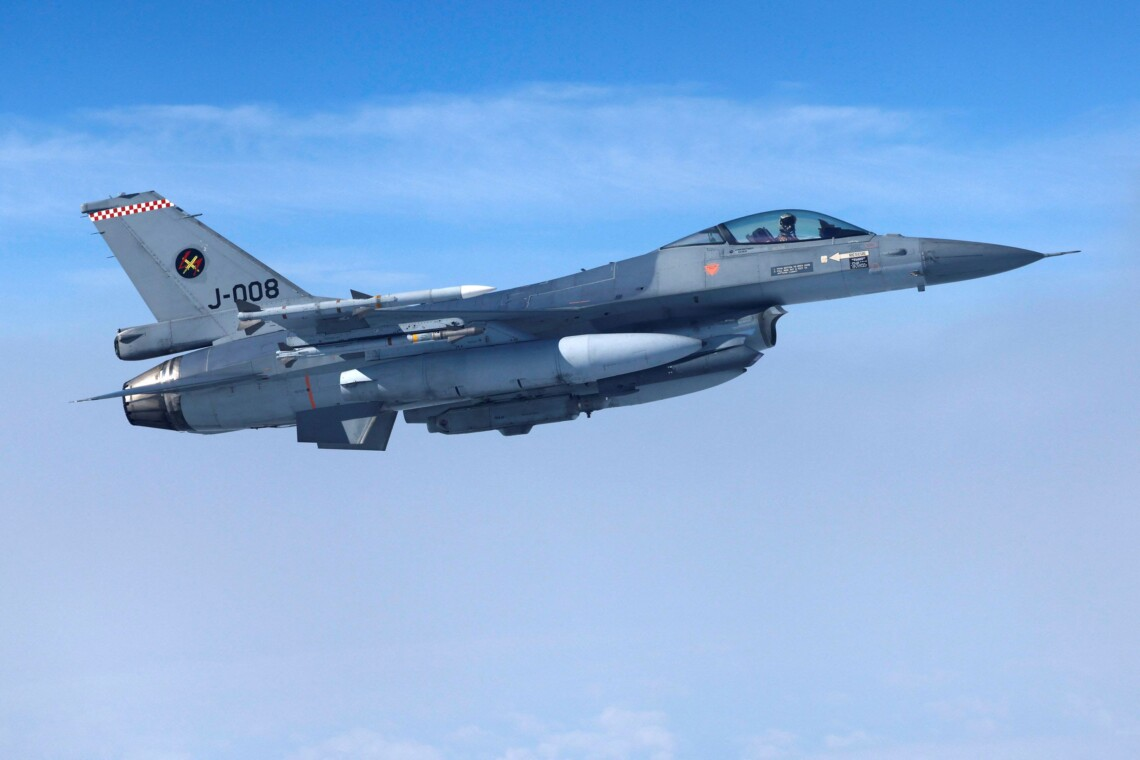 СБУ викрила мережу російських агентів, які «полювали» на F-16 в Україні