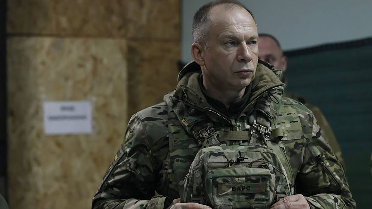 Сирський, Усик, Шевченко: кого найчастіше шукали українці на «Вікіпедії» у 2024 році